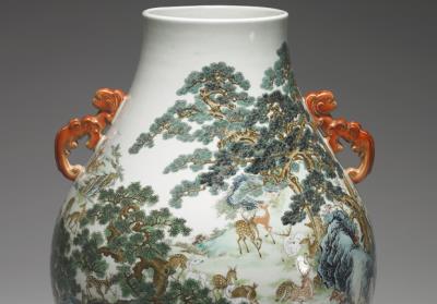 图片[2]-Zun vase with handles and decoration of deers in fencai polychrome enamels, Qing dynasty, Qianlong reign (1736-1795)-China Archive